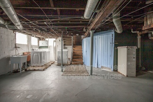 Photo - 12337 Chesterfield Ave Unit #1