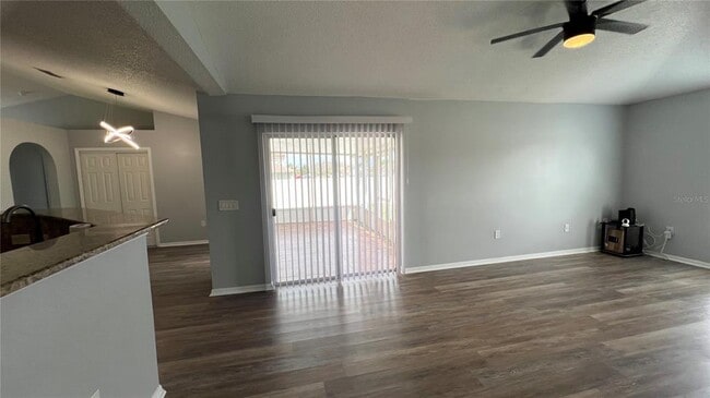 Photo - 485 Martigues Dr