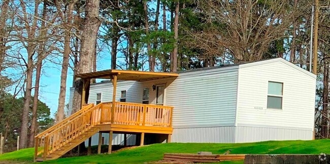 Building Photo - 127 Lonesome Hill Rd Rental