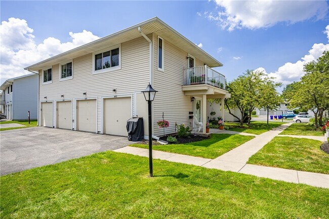 Photo - 678 Eastbrooke Ln