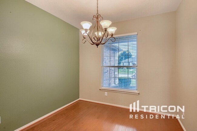 Photo - 8217 Atherton St
