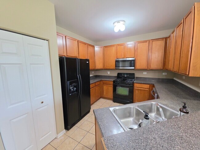 Photo - 207 Springbrook Trail S