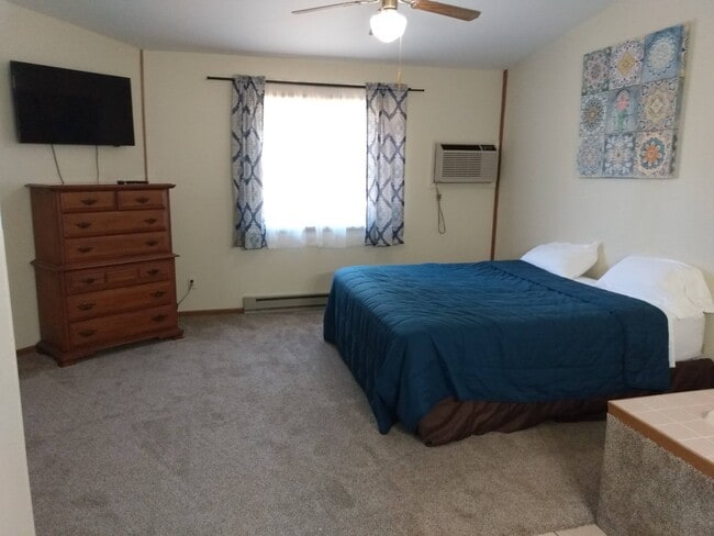 Master Bedroom - 874 Xanadu Rd Unit Forest 10