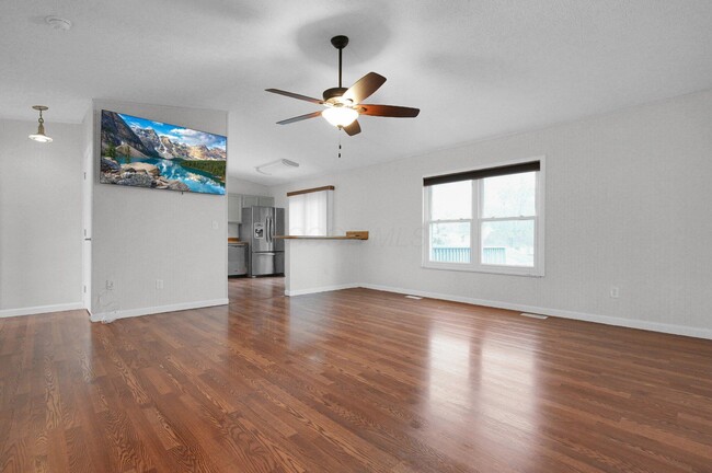 Photo - 1174 Obetz Rd
