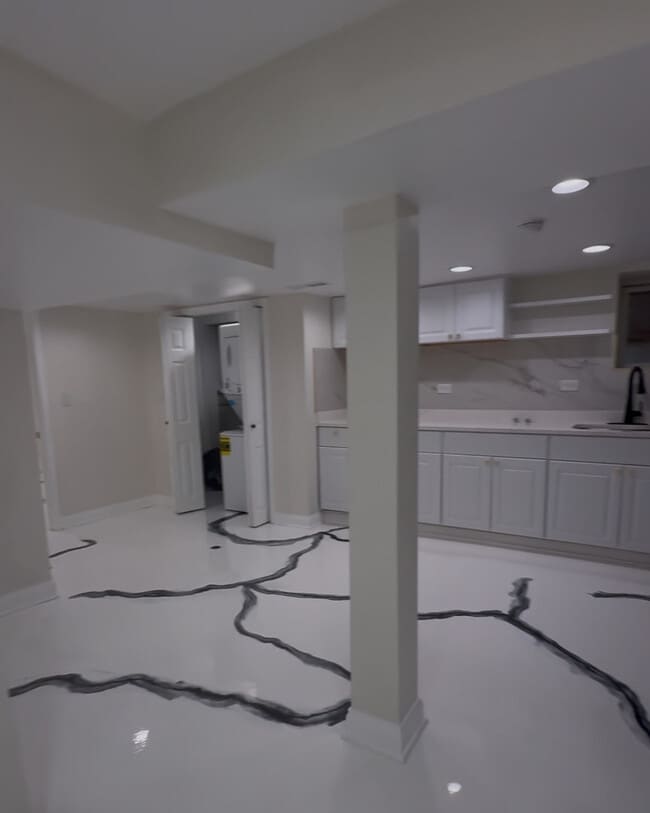 Photo - 3811 W 61st St