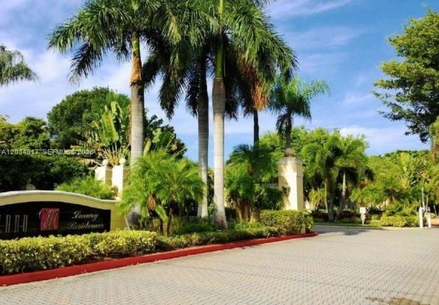 1715 Village Blvd Unidad 107