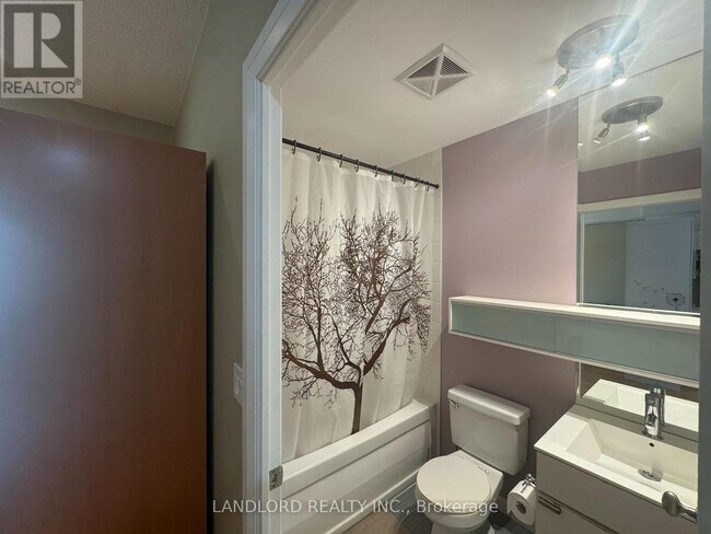 Photo - 111 Elizabeth St Unité 1620