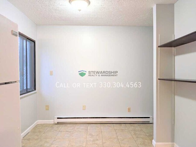 Photo - 311 Engadine Ct Unidad D8