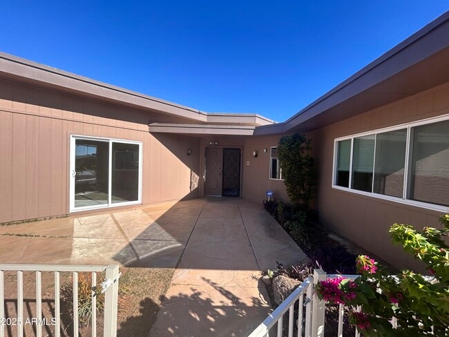 Building Photo - 10838 W Thunderbird Blvd