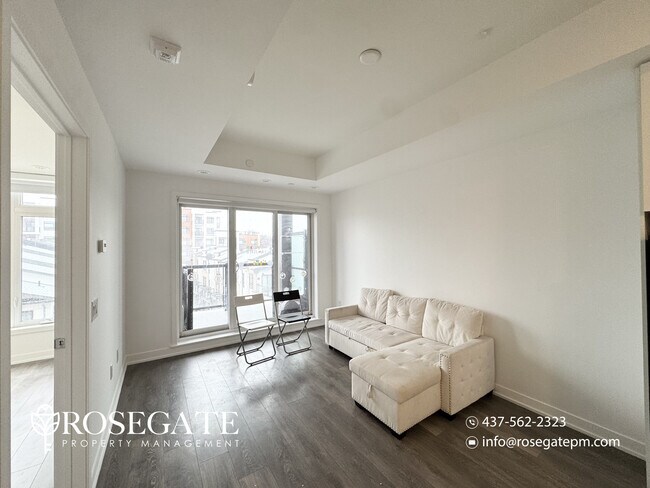 Photo - Modern 1-Bedroom Condo with Parking, Locker & Balcony – Only Hydro – York Unit 408