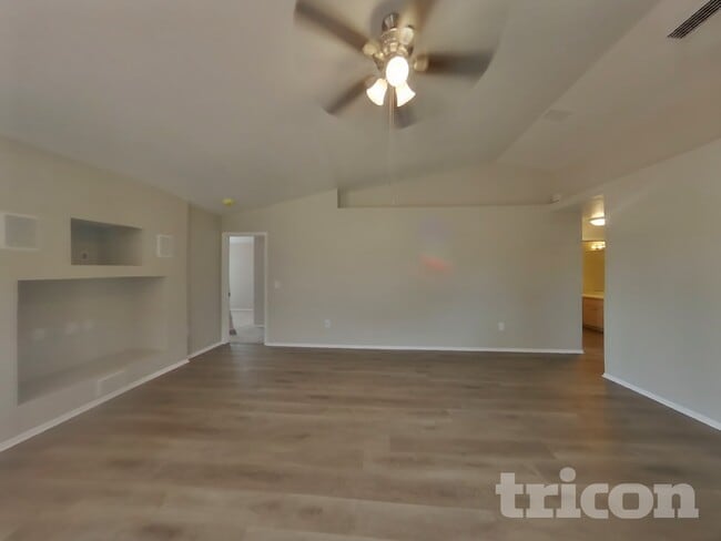 1216 Cressford Pl
