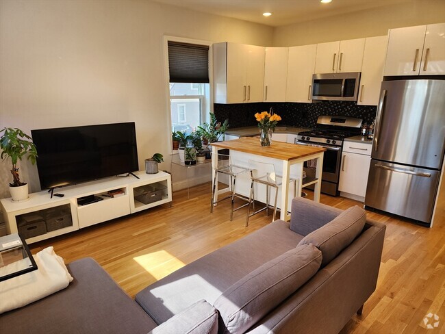 Building Photo - 157 Salisbury Rd Unit 2 Rental