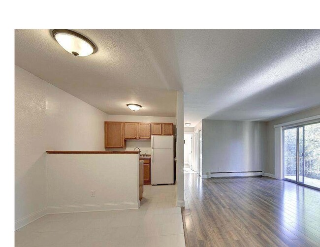 Irvine Park Apts - Irvine Park Apts