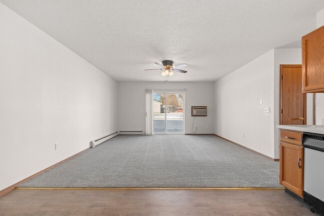 Sunshine Court Apartments