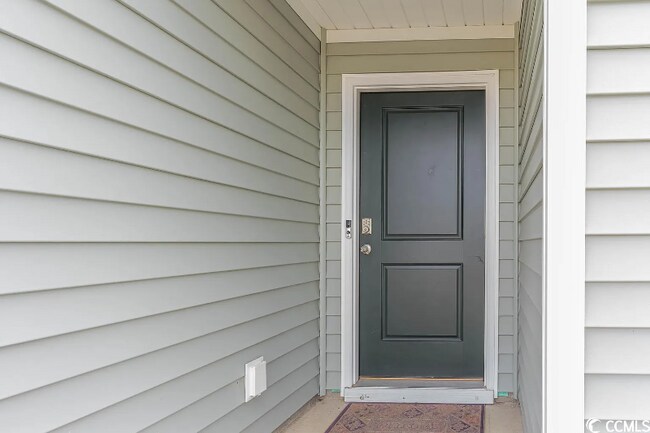 Photo - 923 Green Side Dr