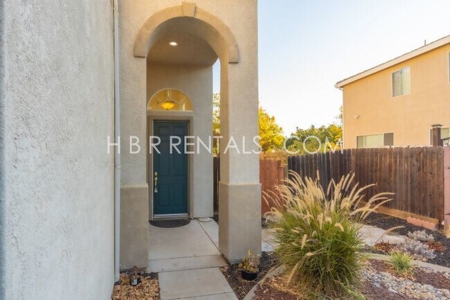 Photo - Charming 3-Bedroom & Spacious 2400 Sq. Ft. Layout in Tracy's Serene Sagewood Neighborhood!