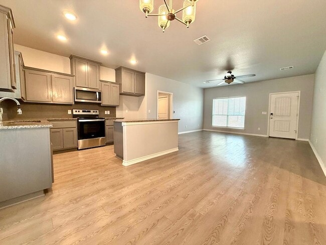 Photo - 128 Elmer Ave