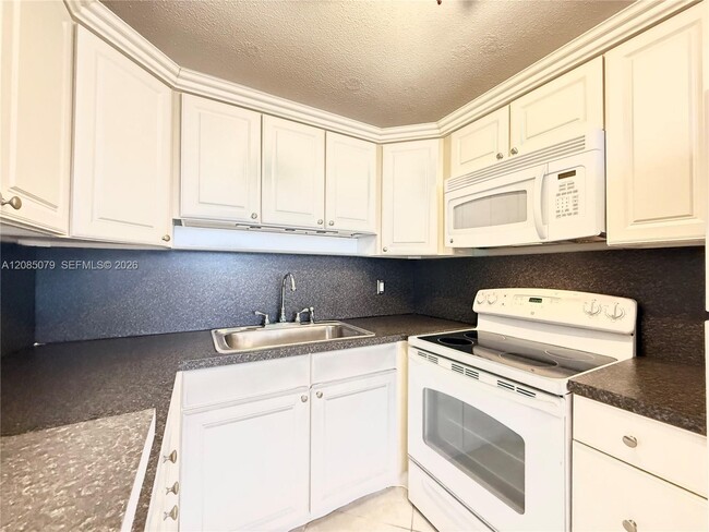 Photo - 22 SE 3rd Terrace Unit 7