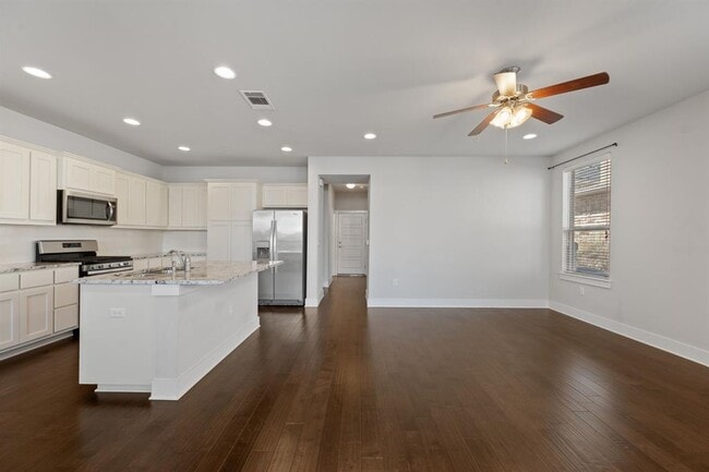 Photo - 13800 Lyndhurst St Unit 326