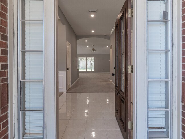 Photo - 12807 Village Way Dr