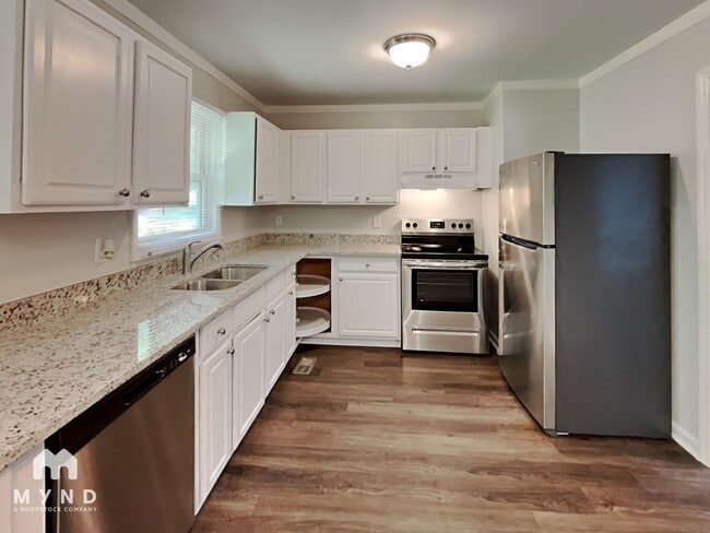 Photo - 1713 Sundial Pl