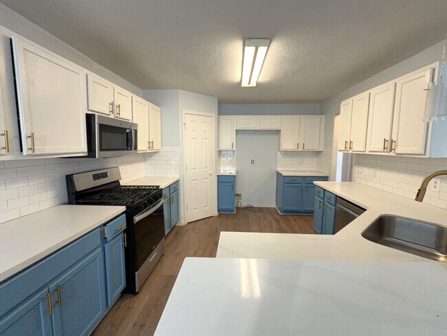 Photo - 6519 Gorton Dr