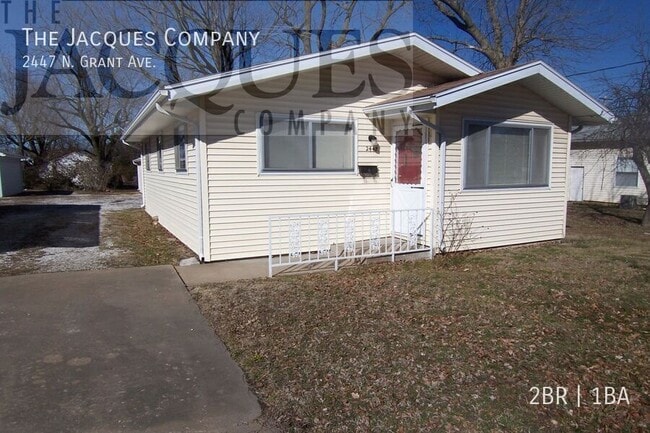 Building Photo - 2447 N Grant Ave