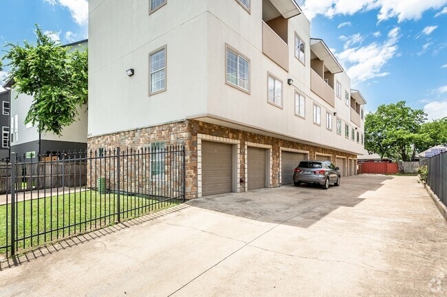 Building Photo - 4713 Virginia Ave Unit A Rental