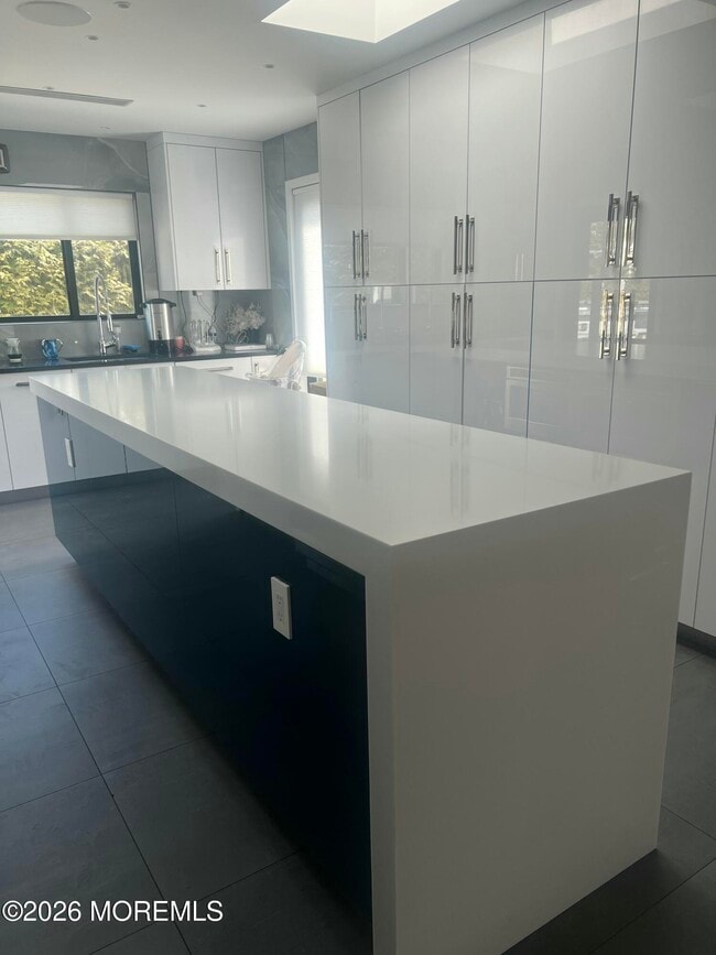 Photo - 825 Norwood Ave