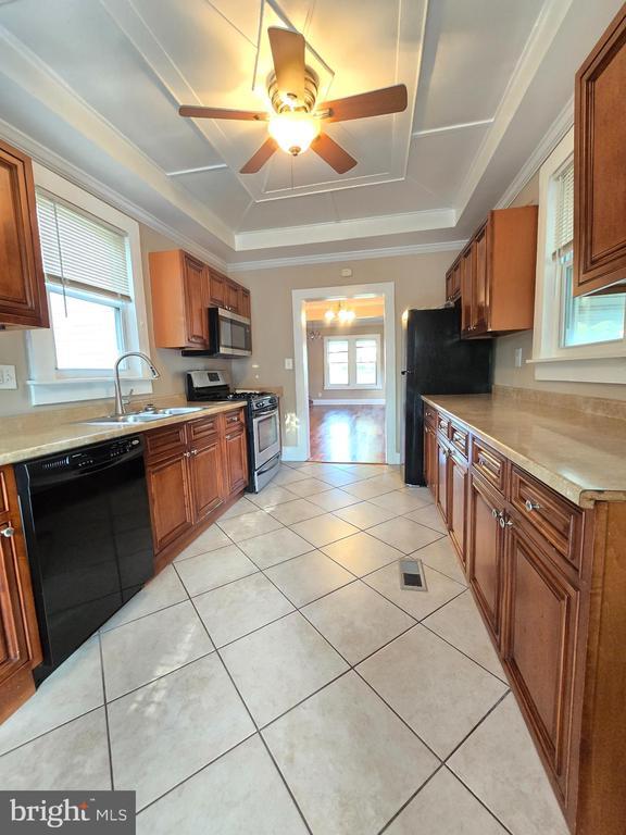 Photo - 6612 Birchwood Ave