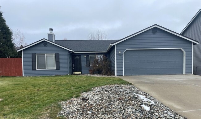 Building Photo - Charming Rambler