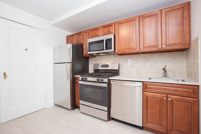 Photo - 67-10 108th St Unit 2D