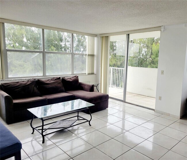 Photo - 1300 NE Miami Gardens Dr Unit 720E