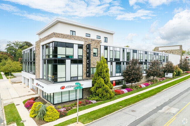 101 City Apartments