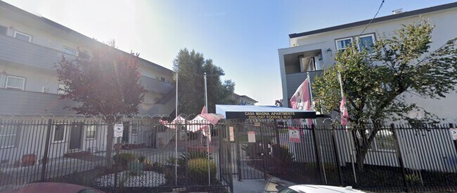 Building Photo - 2555 Foothill Blvd Unit 204