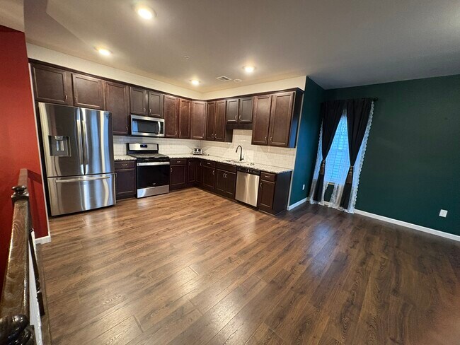 Photo - 3098 Goshen Dr