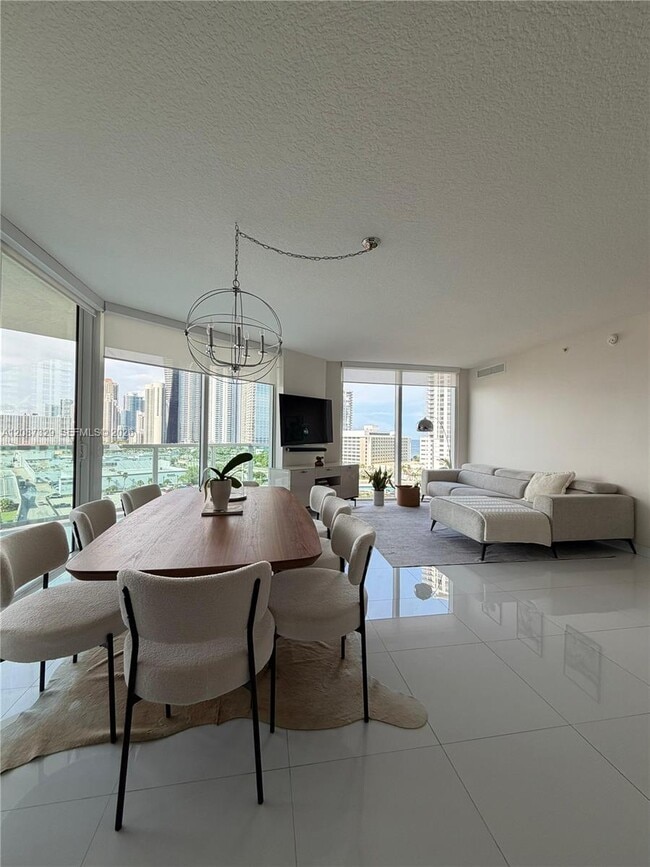 Building Photo - 200 Sunny Isles Blvd Unit 2-1001