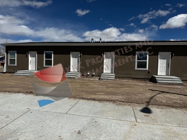 Building Photo - HCB-1116 & 1118 Alamosa Avenue Unit HCB-1116 Alamosa