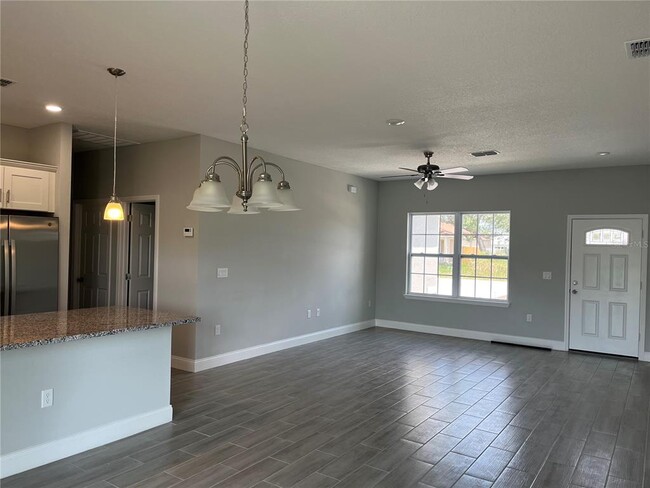 Photo - 409 Danube Dr