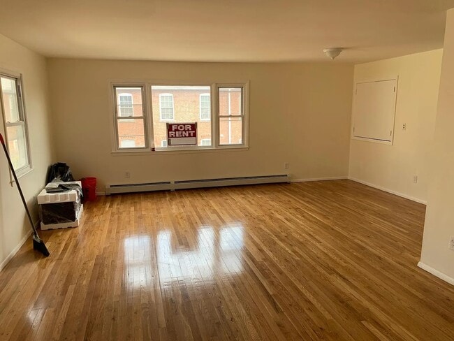 Building Photo - 119 Jackson Ave Unit 2