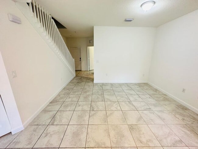 346 NE 208th Terrace