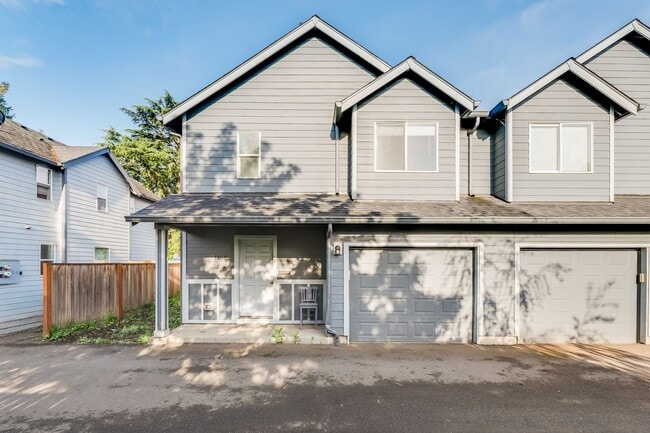 Building Photo - 2018-BUILT HOME NEAR DOWNTOWN HILLSBORO - 3BR/2.5BA WITH ATTACHED FINISHED GARAGE, PET-FRIENDLY