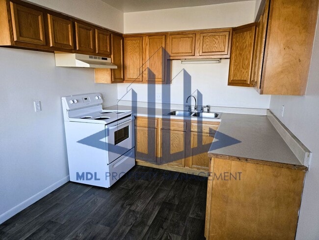 Photo - 2225 Weiss St Unit 2