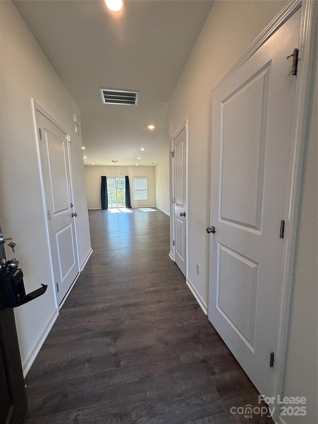 Photo - 2773 Yeager Dr NW