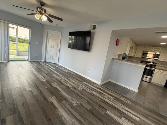 8804 Grand Palms Cir Unit A