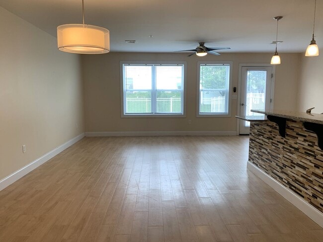 Photo - Spacious 3-Bed, 2.5-Bath Townhouse with Fe...