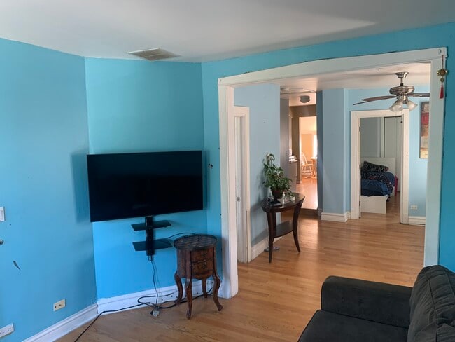 Photo - 3801 N St Louis Ave Unit Basement