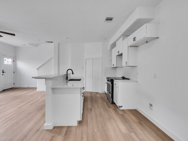 Photo - 8625 Homewood Ln