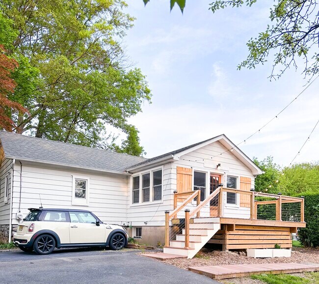 Photo - 23 Hewson Ave House