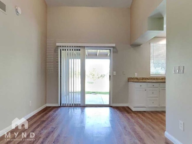 Photo - 818 E Piute Ave